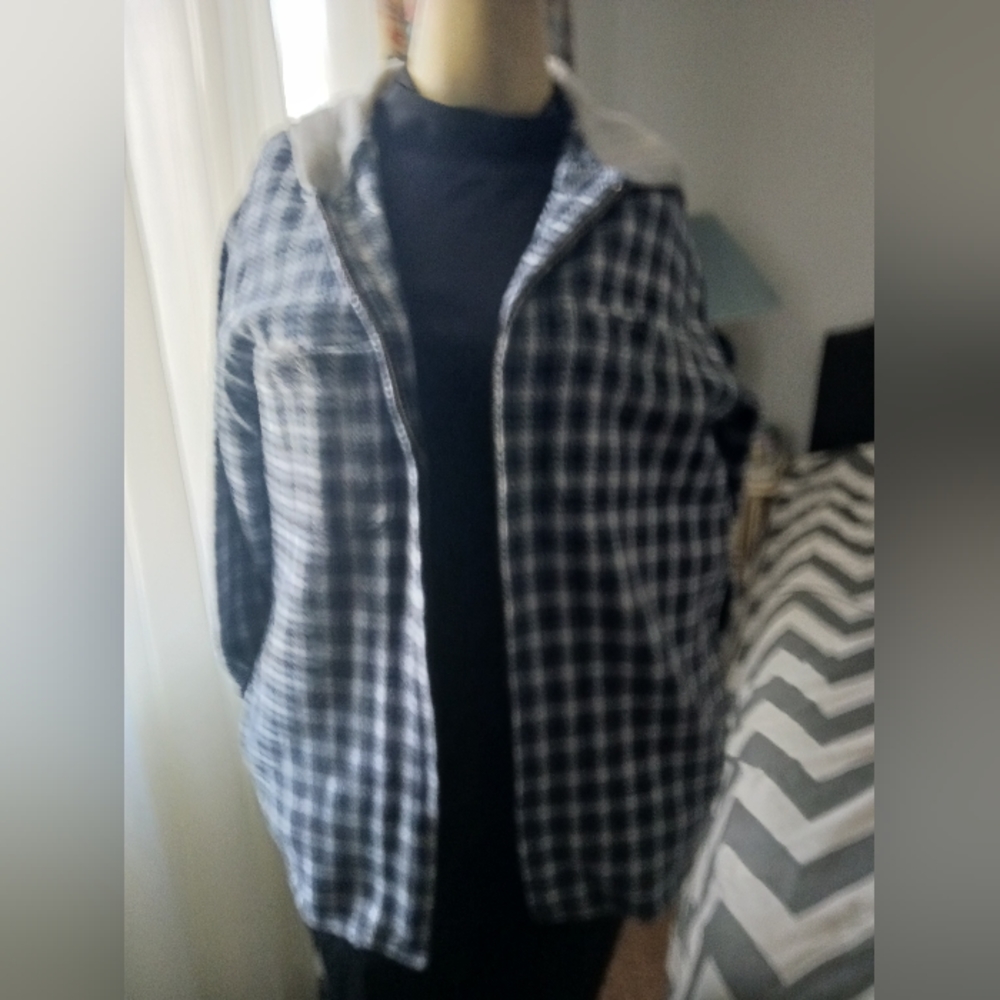 EUC Lady's Genuine Sonoma Jean Company Jacket, size 18/20